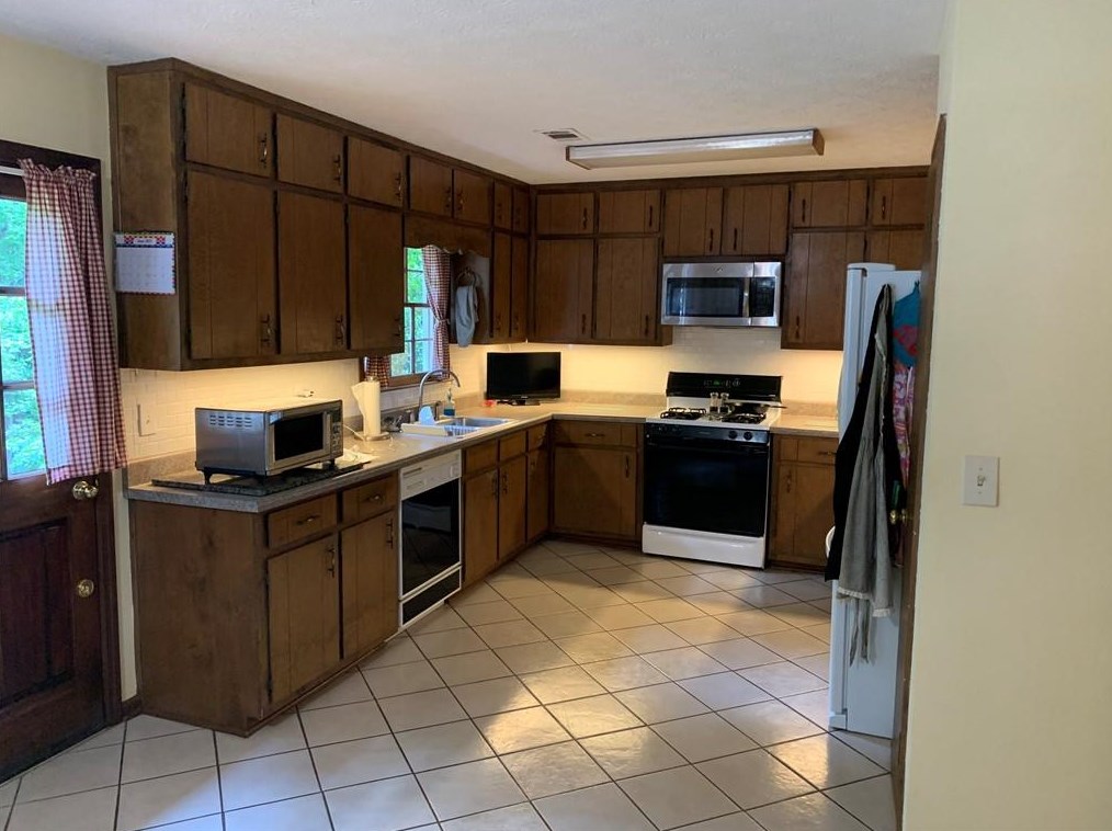 3089 Dover Dr, Duluth GA 30096-3522 exterior