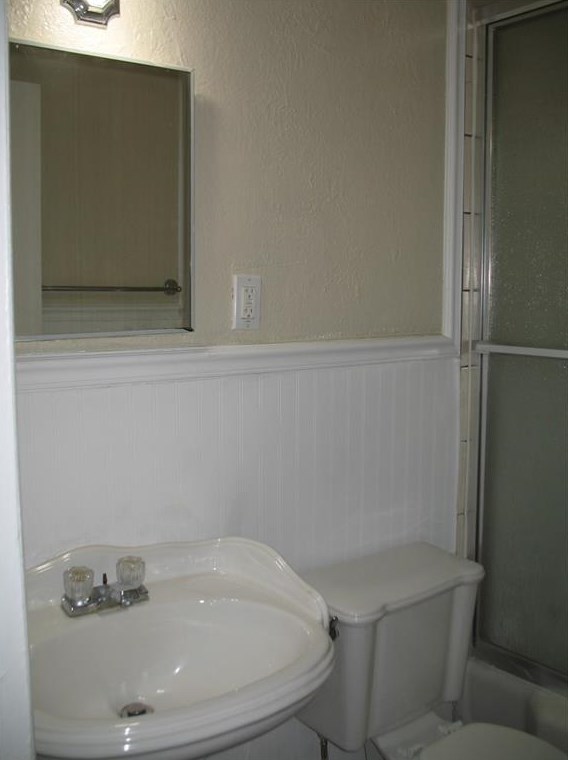 1852 Ridgeland Dr, Decatur GA  30032-4914 exterior