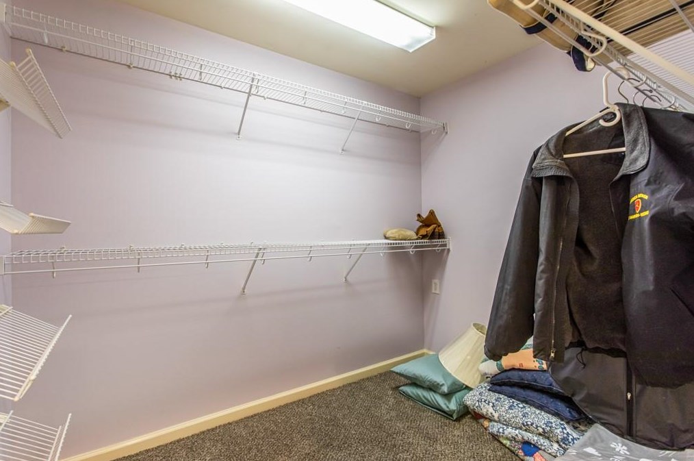 1364 Amanda Cir, Decatur GA  30033-1903 exterior