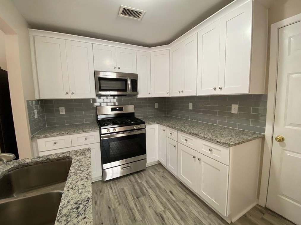 4845 Bridges Dr, Alpharetta GA  30022-4525 exterior