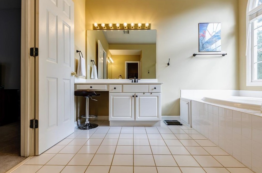 2804 Wilson Gln, Decatur GA  30033-1457 exterior