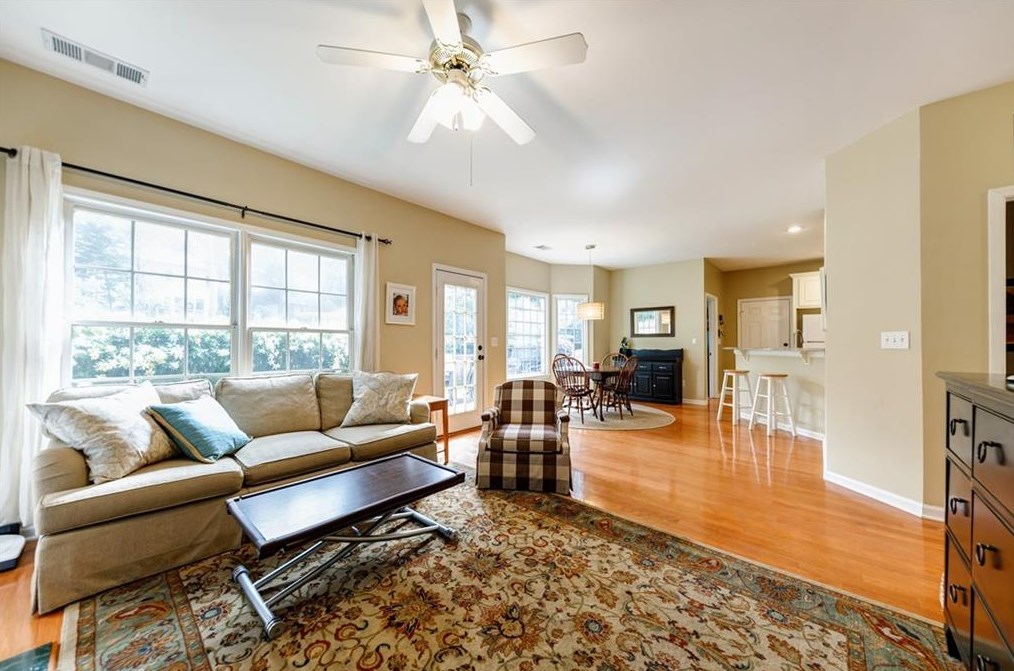 2804 Wilson Gln, Decatur GA  30033-1457 exterior