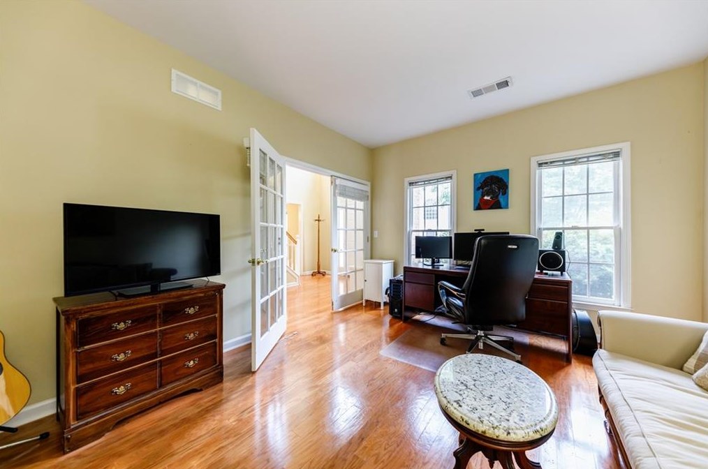 2804 Wilson Gln, Decatur GA  30033-1457 exterior