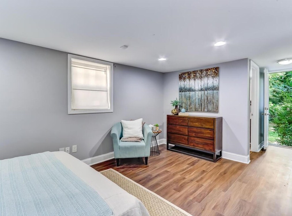 2417 Hillside Ave, Decatur GA  30032-4127 exterior