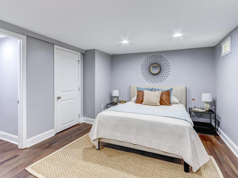 2417 Hillside Ave, Decatur GA  30032-4127 exterior