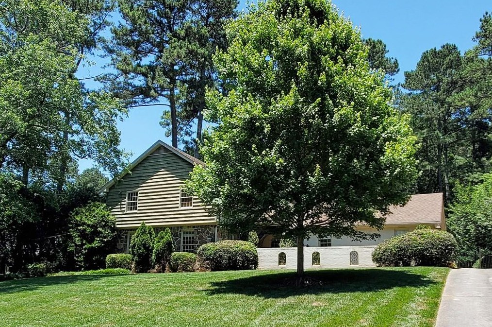 775 Weatherly Ln, Atlanta GA  30328-3651 exterior