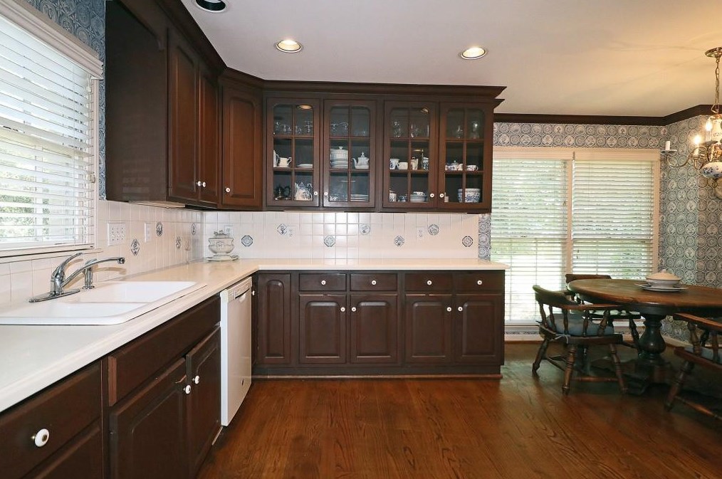 775 Weatherly Ln, Atlanta GA  30328-3651 exterior