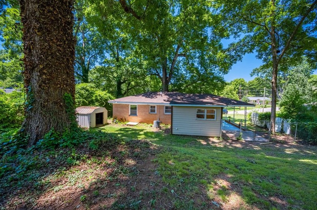 3319 Beech Dr, Decatur GA  30032-2413 exterior