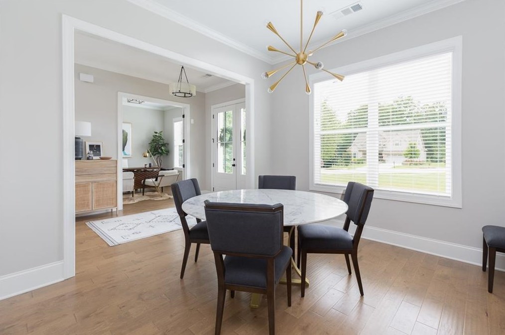 5711 Calm Valley Pt, Flowery Branch GA  30542-8403 exterior