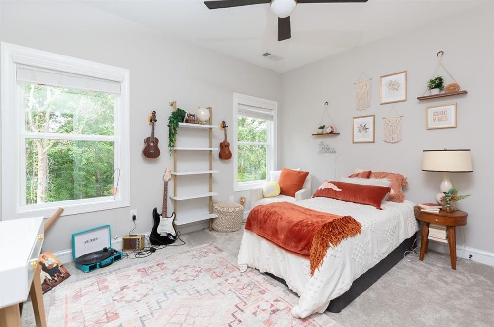 5711 Calm Valley Pt, Flowery Branch GA  30542-8403 exterior