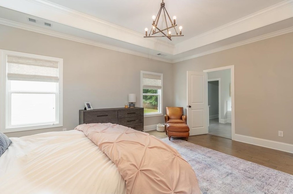 5711 Calm Valley Pt, Flowery Branch GA  30542-8403 exterior