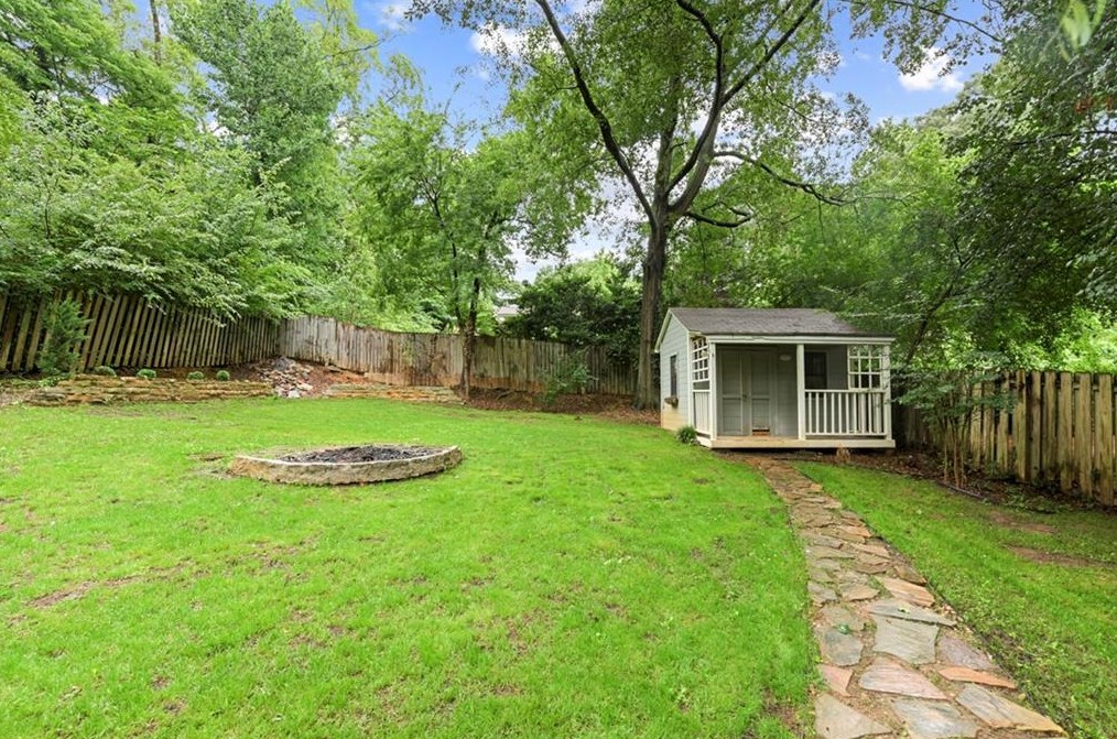 405 Rhomboid St, Atlanta GA  30318-2902 exterior