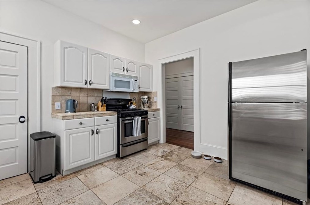 363 Woodward Ave, Atlanta GA  30312-2240 exterior