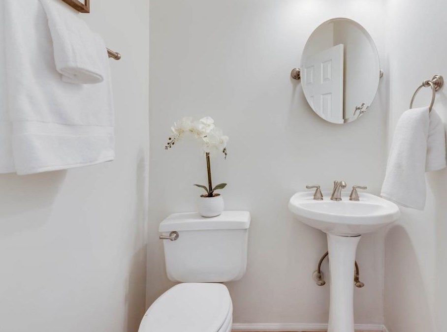 2784 Wilson Gln, Decatur GA  30033-1457 exterior