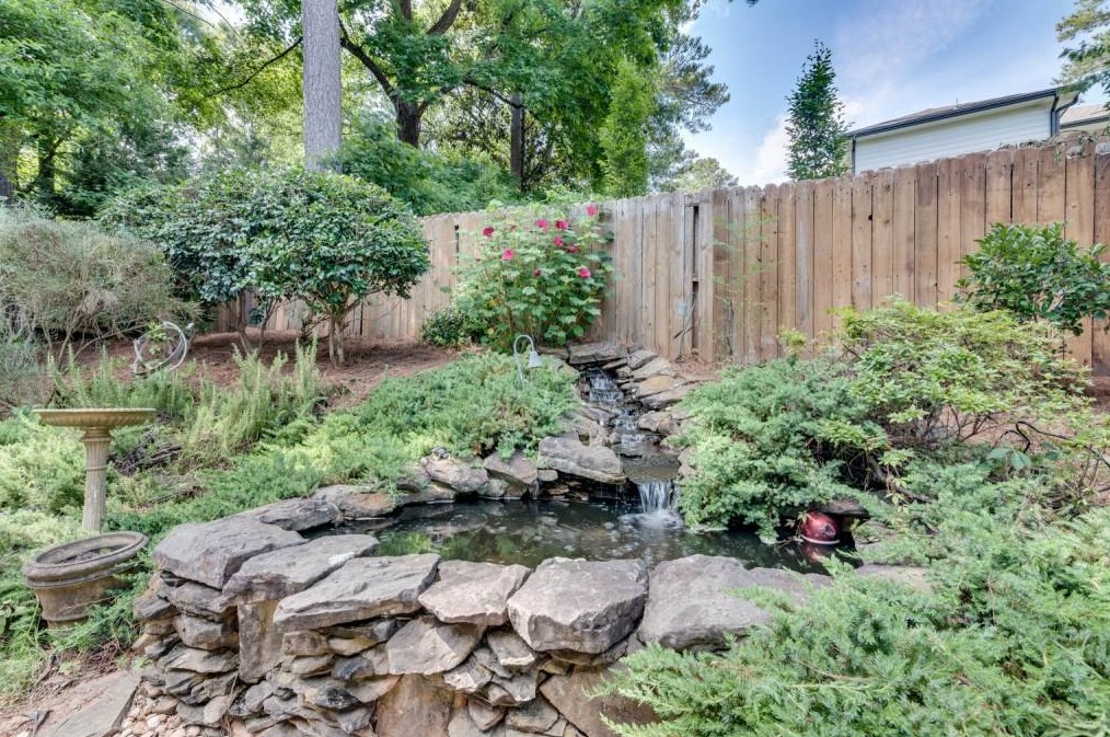 2784 Wilson Gln, Decatur GA  30033-1457 exterior