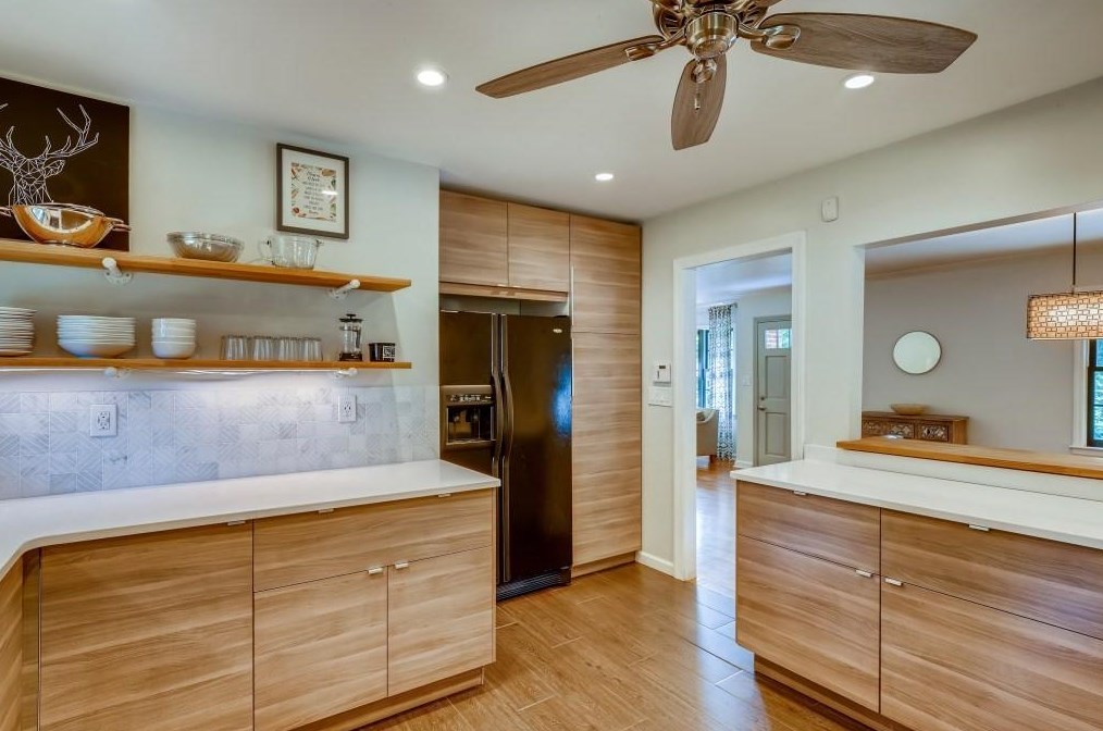 2996 Vine Cir, Decatur GA  30033-5107 exterior