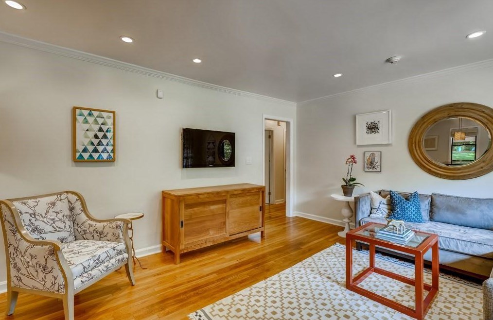 2996 Vine Cir, Decatur GA  30033-5107 exterior