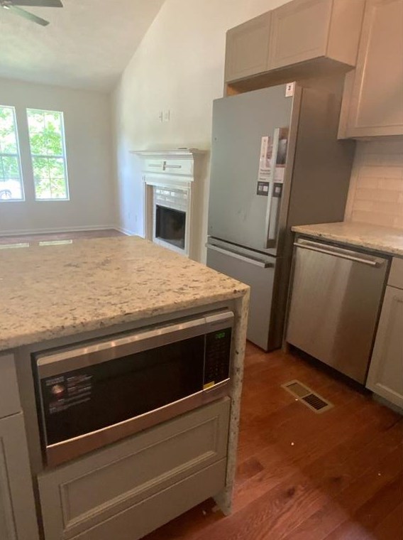 2017 Sandlake Dr, Atlanta GA  30331-8740 exterior