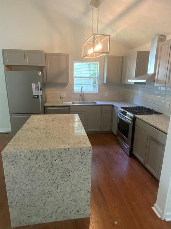 2017 Sandlake Dr, Atlanta GA  30331-8740 exterior