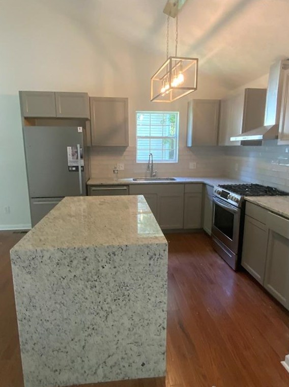 2017 Sandlake Dr, Atlanta GA  30331-8740 exterior