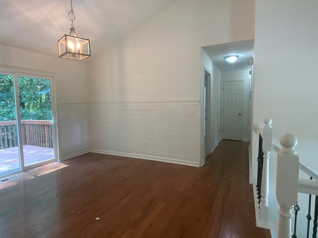 2017 Sandlake Dr, Atlanta GA  30331-8740 exterior