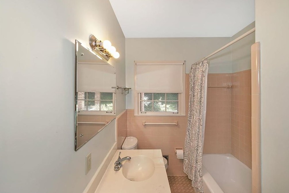 692 Superior Ave, Decatur GA  30033-5429 exterior