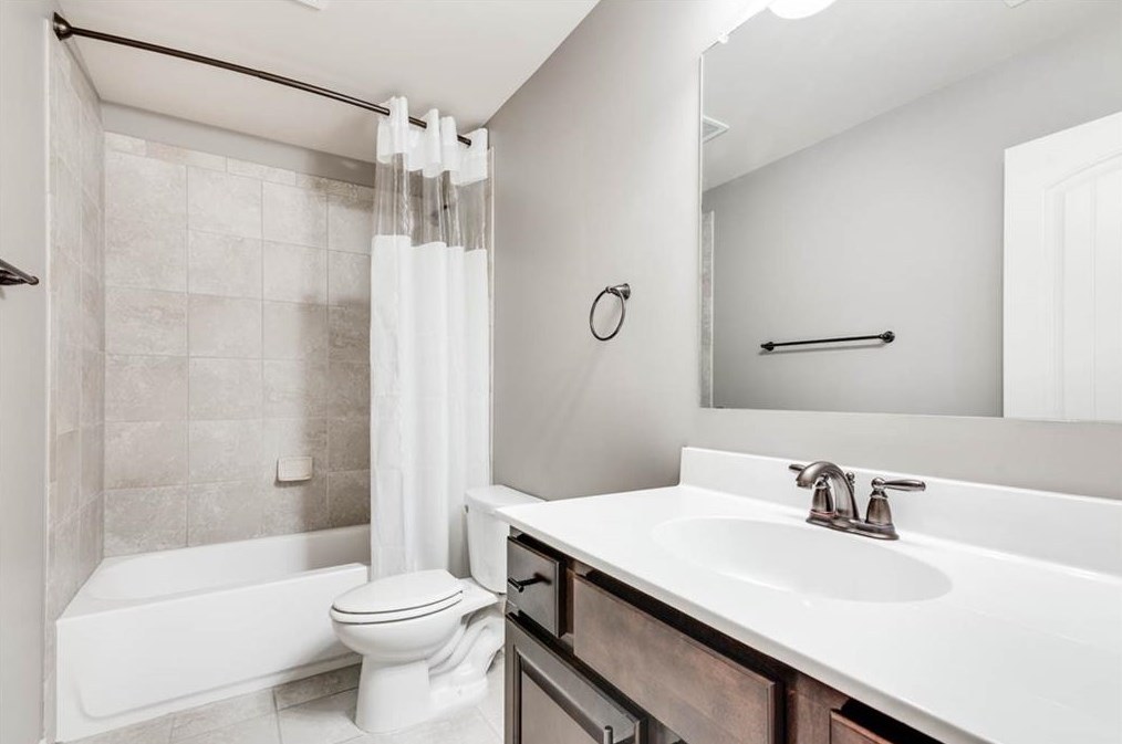 6710 Tulip Plantation Rd, Alpharetta GA  30004-0529 exterior