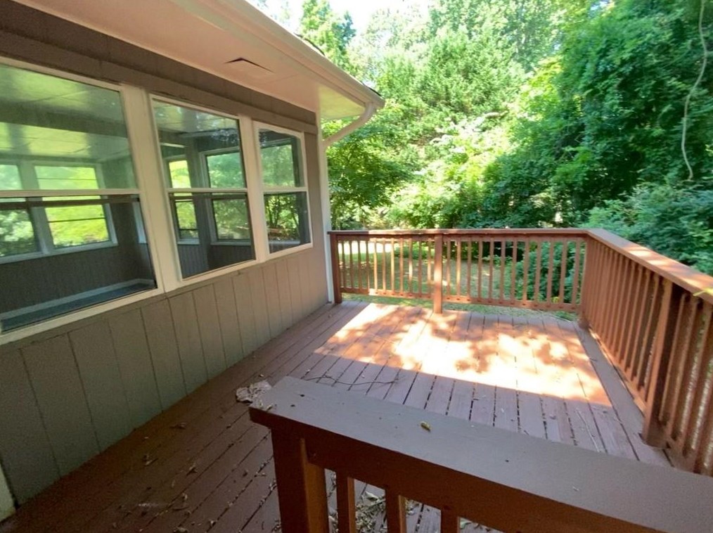 13 Gloster Rd, Lawrenceville GA  30044-6706 exterior