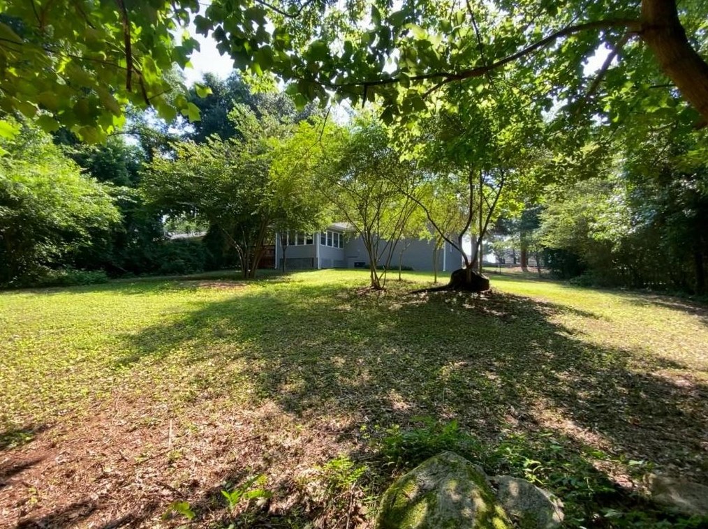 13 Gloster Rd, Lawrenceville GA  30044-6706 exterior