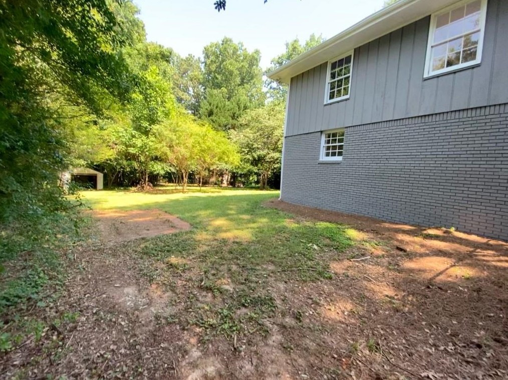 13 Gloster Rd, Lawrenceville GA  30044-6706 exterior