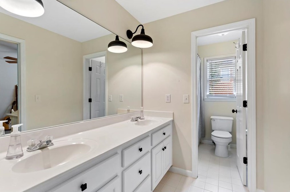 5913 Downington Pl, Acworth GA  30101-8481 exterior