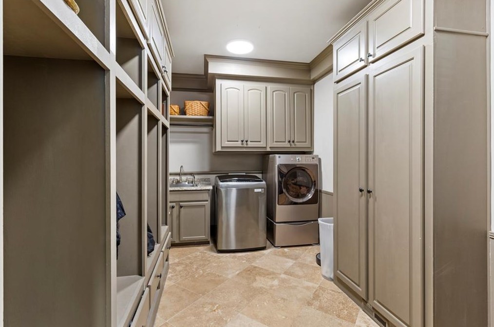 5913 Downington Pl, Acworth GA  30101-8481 exterior