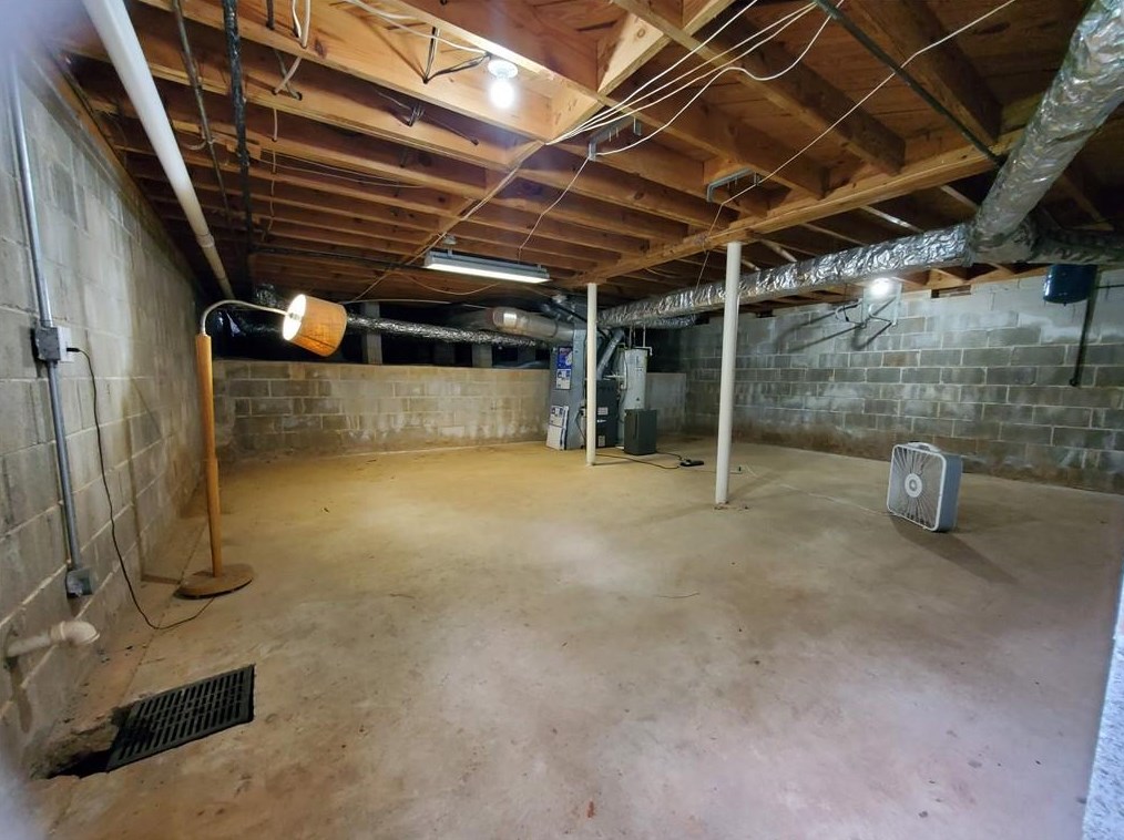 4356 Cook Pl, Decatur GA  30035-1703 exterior