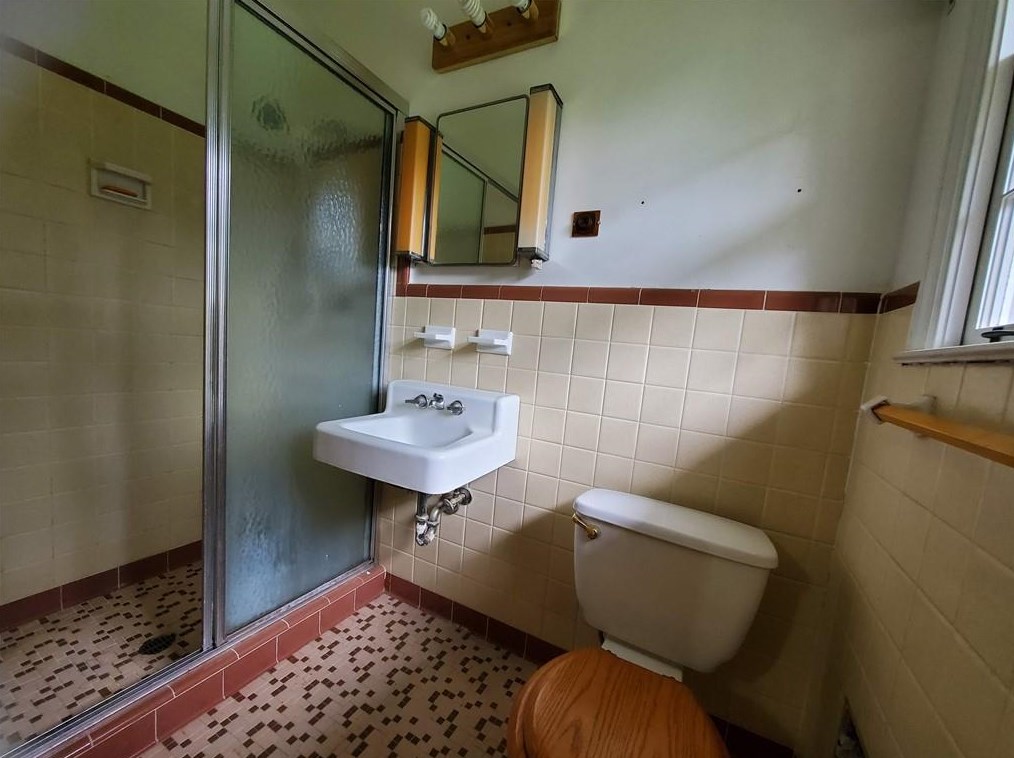 4356 Cook Pl, Decatur GA  30035-1703 exterior