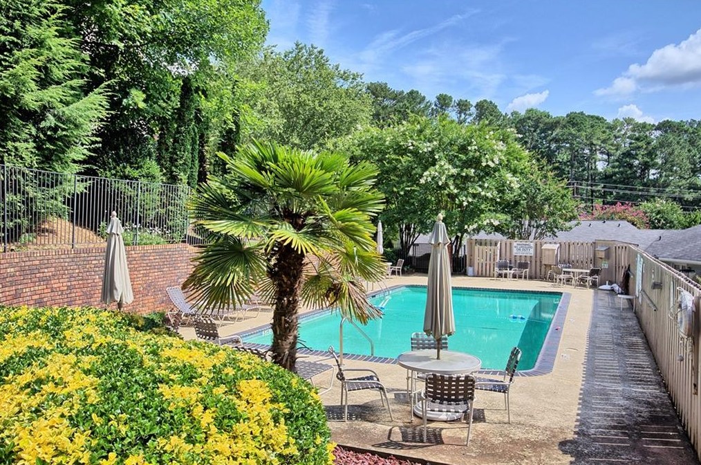 1120 Moorestown Cir, Decatur GA  30033-2725 exterior