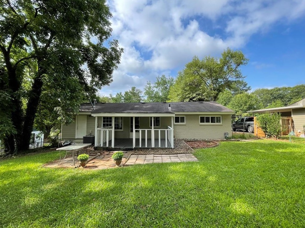 3454 Pinehill Dr, Decatur GA  30032-3031 exterior