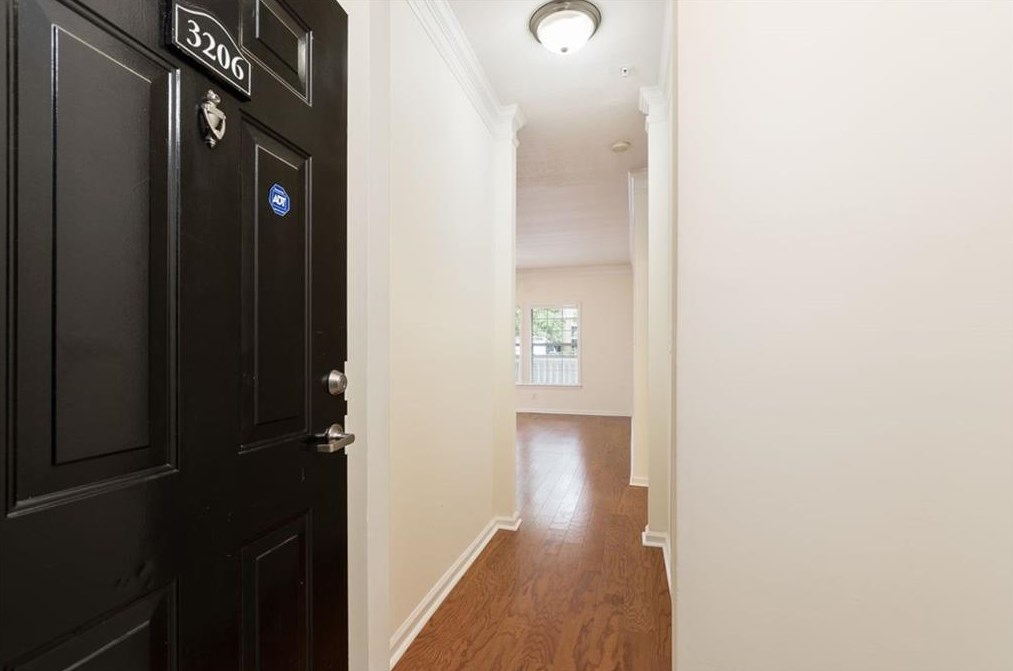 3206 Westchester Rdg, Atlanta GA  30329-2492 exterior
