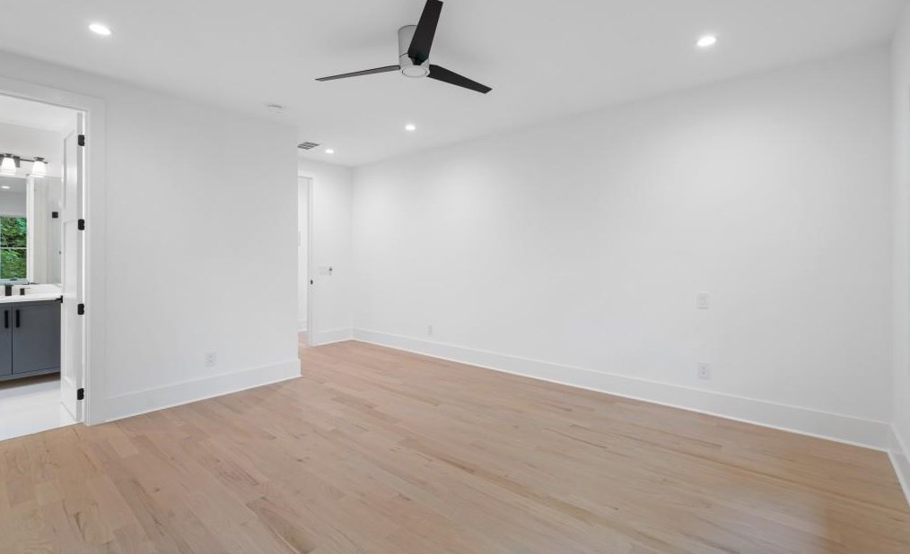 1232 Vista Valley Dr, Atlanta GA  30329-3452 exterior