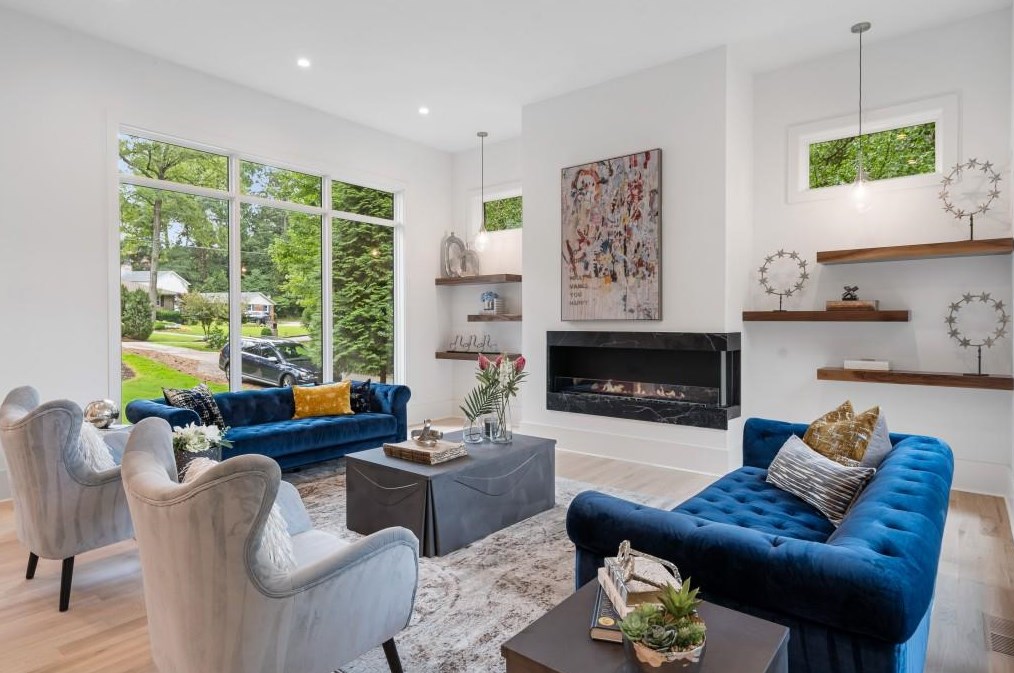 1232 Vista Valley Dr, Atlanta GA  30329-3452 exterior