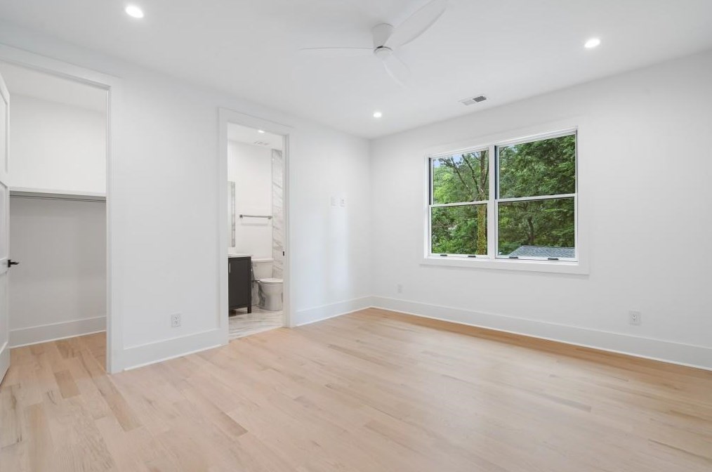 1232 Vista Valley Dr, Atlanta GA  30329-3452 exterior