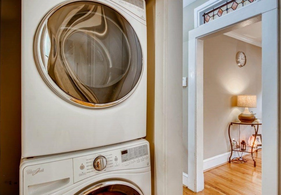 1038 Candler St, Decatur GA  30030-4464 exterior