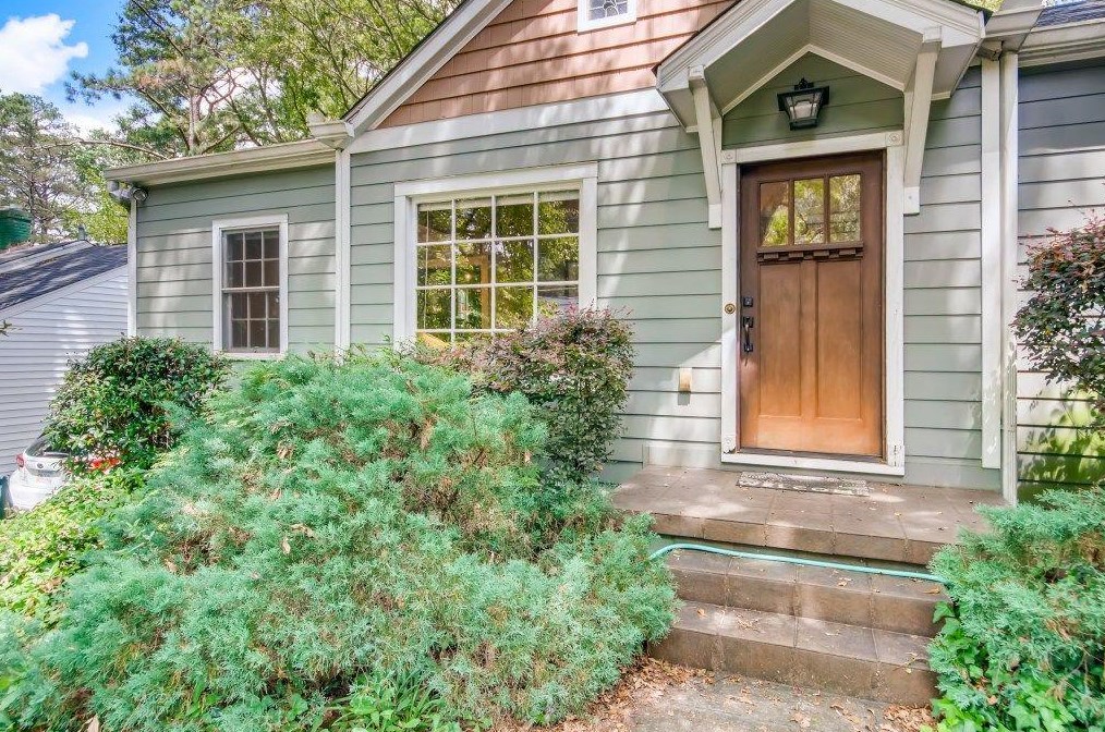 1038 Candler St, Decatur GA  30030-4464 exterior