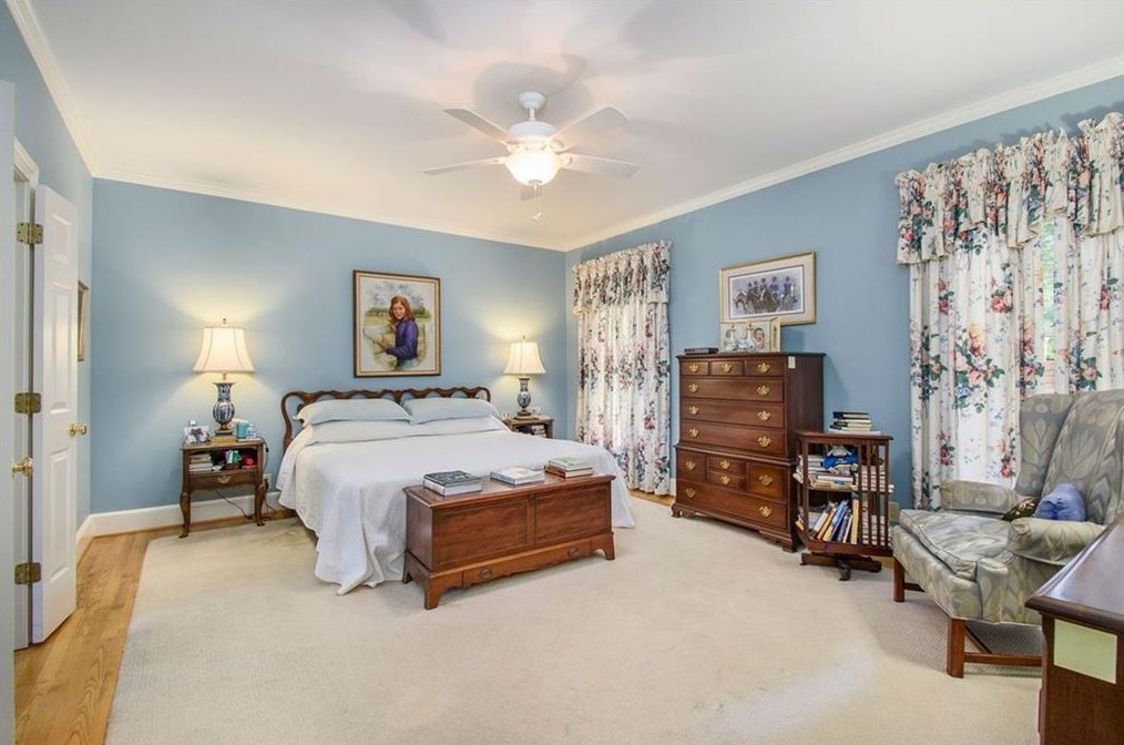 13 Downshire Cir, Decatur GA  30033-1437 exterior