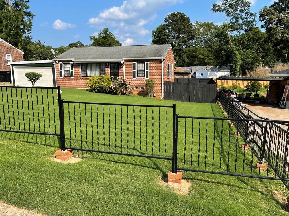 4203 Sherwood Ave, Decatur GA  30035-1967 exterior