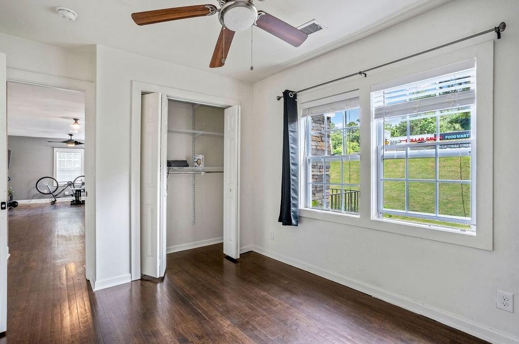 3266 Glenwood Rd, Decatur GA  30032-3226 exterior