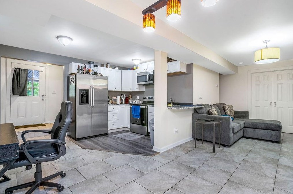 3266 Glenwood Rd, Decatur GA  30032-3226 exterior