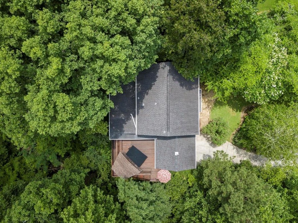 970 Winding Creek Trl, Atlanta GA  30328-2843 exterior