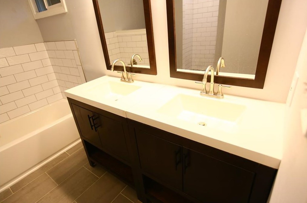 2393 Timber Ridge Ct, Decatur GA  30032-6325 exterior