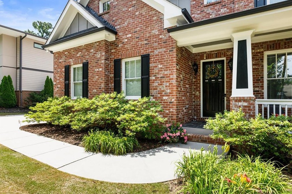 1133 Wimberly Rd, Atlanta GA  30319-2636 exterior