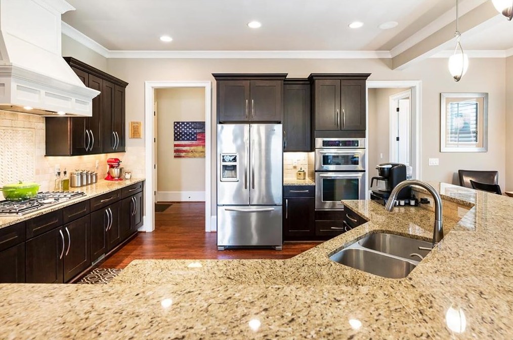 1133 Wimberly Rd, Atlanta GA  30319-2636 exterior
